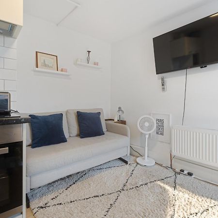 شقة Modern Flat & Balcony In Historic West Kensington لندن المظهر الخارجي الصورة